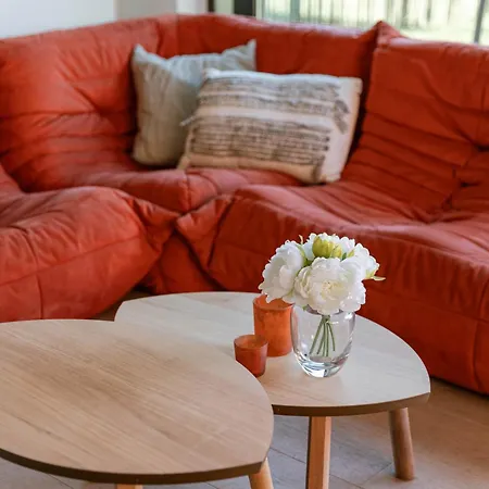 Huswell - Cozy With Garden * 오스텐드