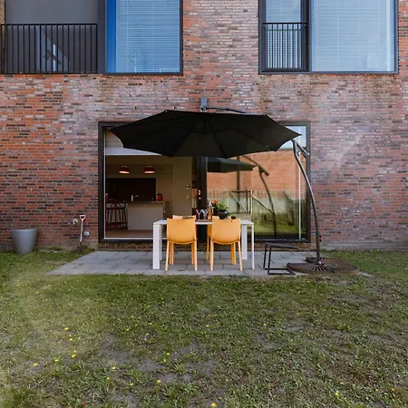 Apartmán Huswell - Cozy With Garden
